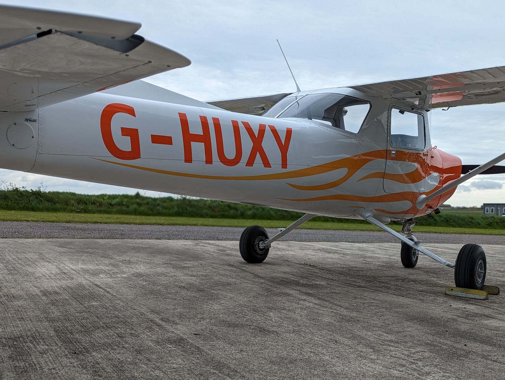 G-HUXY